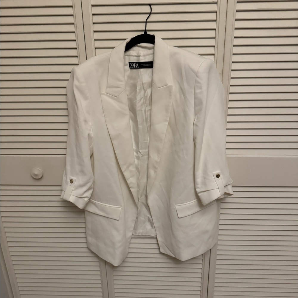 White Blazer w/ Folded Sleeves